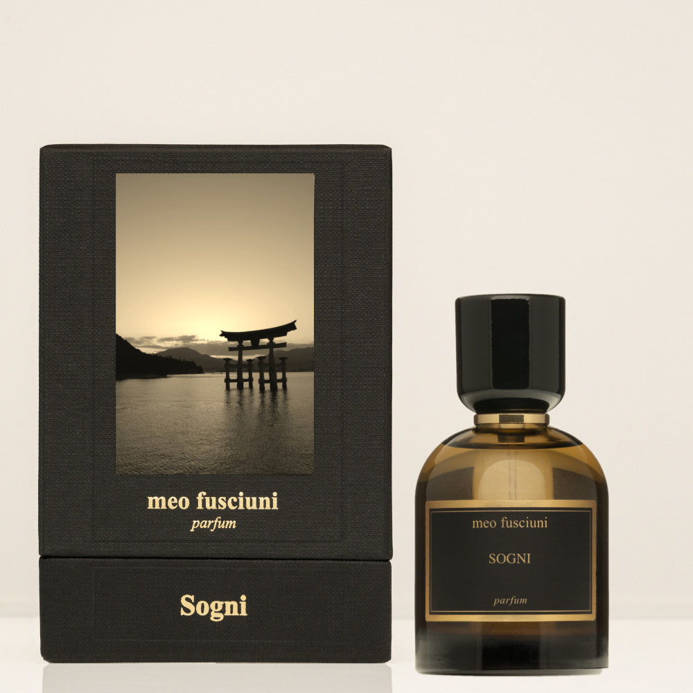 Sogni, un extrait de parfum de niche boisé et chaud de la maison italienne Meo Fusciuni, à retrouver dans la parfumerie de niche KAMS PARIS