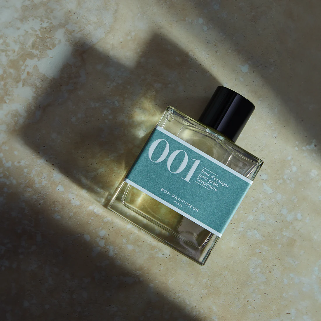 cologne hespéridé et frais, un des best-sellers de BON PARFUMEUR, idéal pour les voyages d'été, disponible chez KAMS PARIS