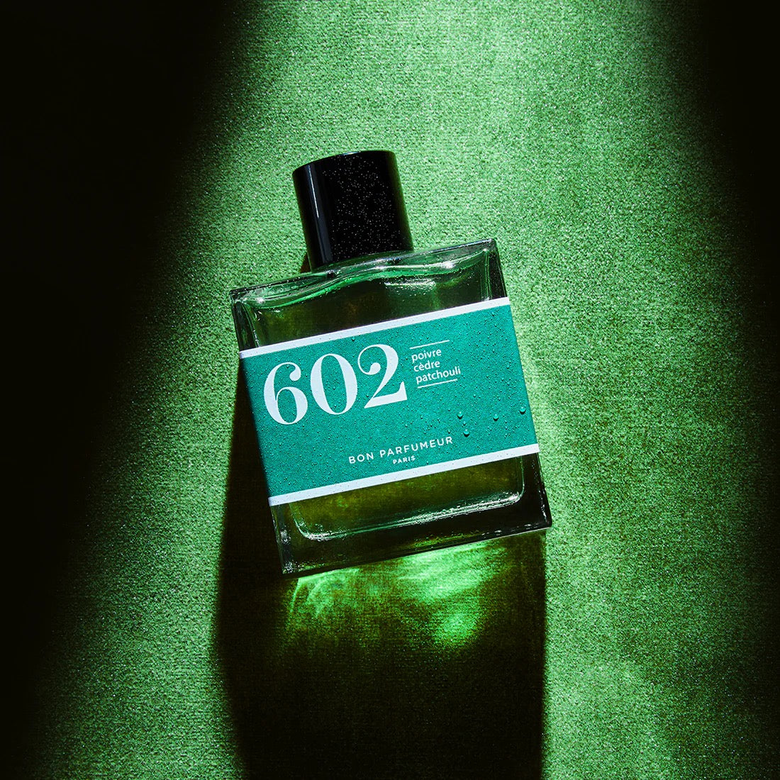 un best-seller de la maison Bon Parfumeur, un parfum boisé et épicé, disponible chez KAMS PARIS