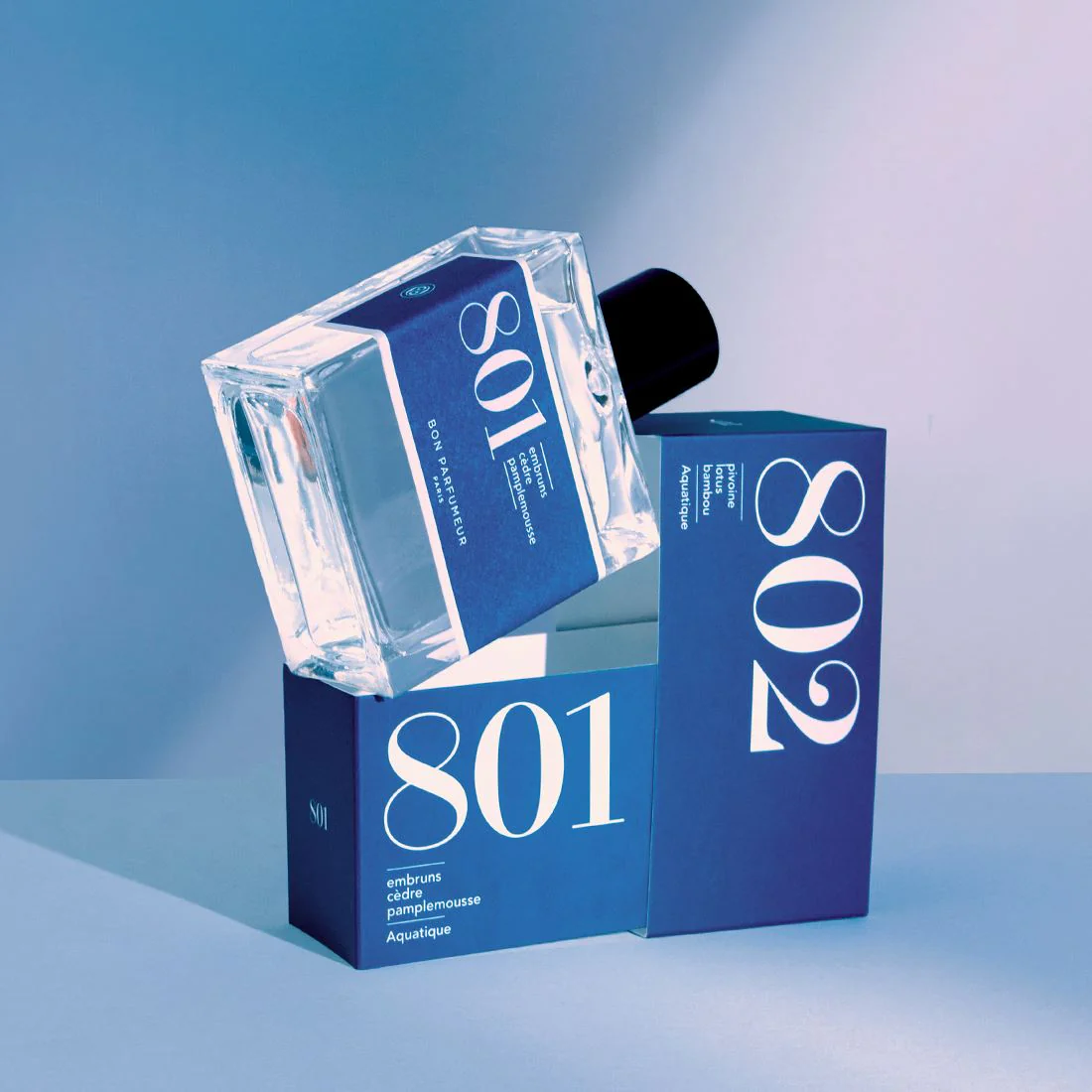 un parfum d'été aquatique et hespéridé à porter toute l'année pas cher, disponible chez KAMS PARIS