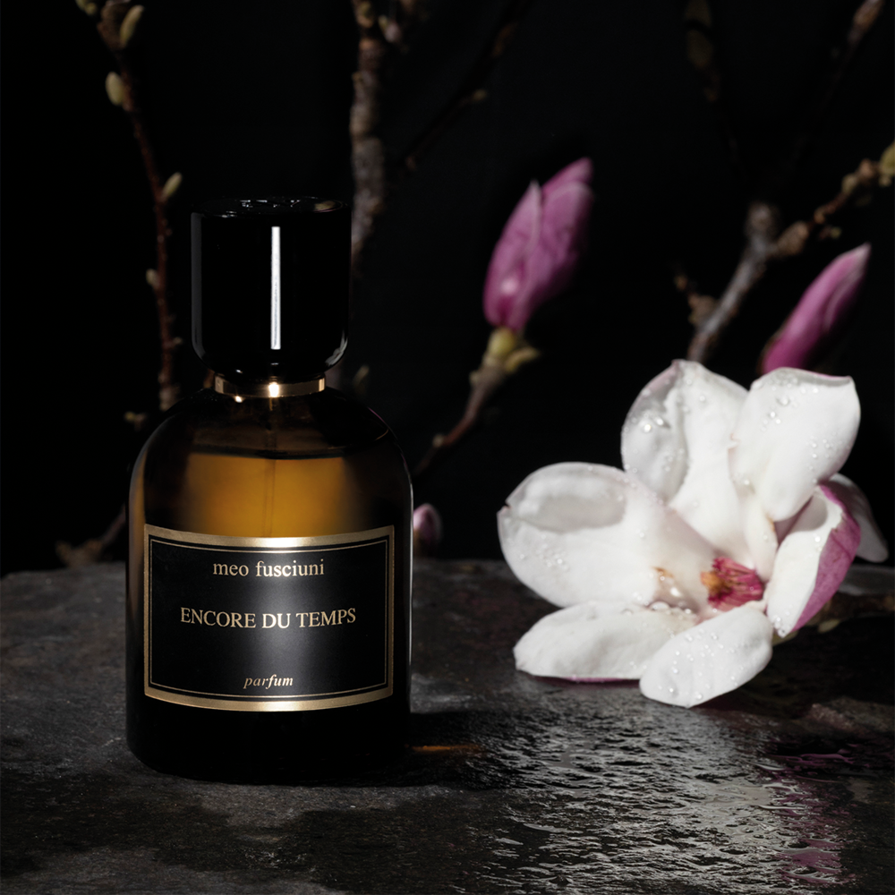 Encore du temps, un parfum floral et fruité, de la maison italienne Meo Fusciuni, à retrouver dans la parfumerie de niche KAMS PARIS