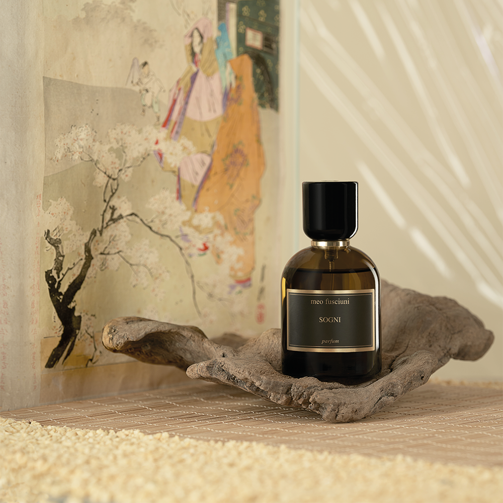 Sogni, un extrait de parfum de niche boisé et chaud de la maison italienne Meo Fusciuni, à retrouver dans la parfumerie de niche KAMS PARIS