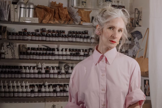 ISABELLE LARIGNON, UNE PLUME GUIDÉE PAR LE NEZ