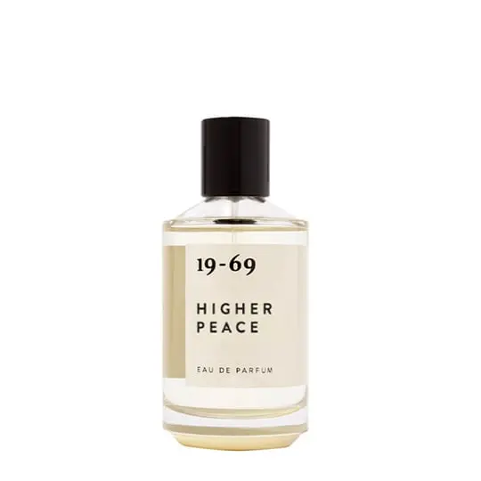 un parfum boisé et herbacé de la maison scandinave 19-69, disponible dans la parfumerie de niche KAMS PARIS