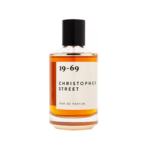 un parfum cuiré et épicé de la maison scandinave 19-69, disponible dans la parfumerie de niche KAMS PARIS