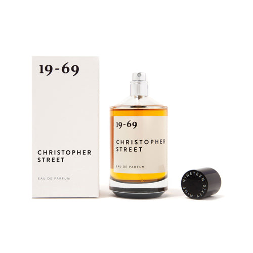 un parfum cuiré et épicé de la maison scandinave 19-69, disponible dans la parfumerie de niche KAMS PARIS