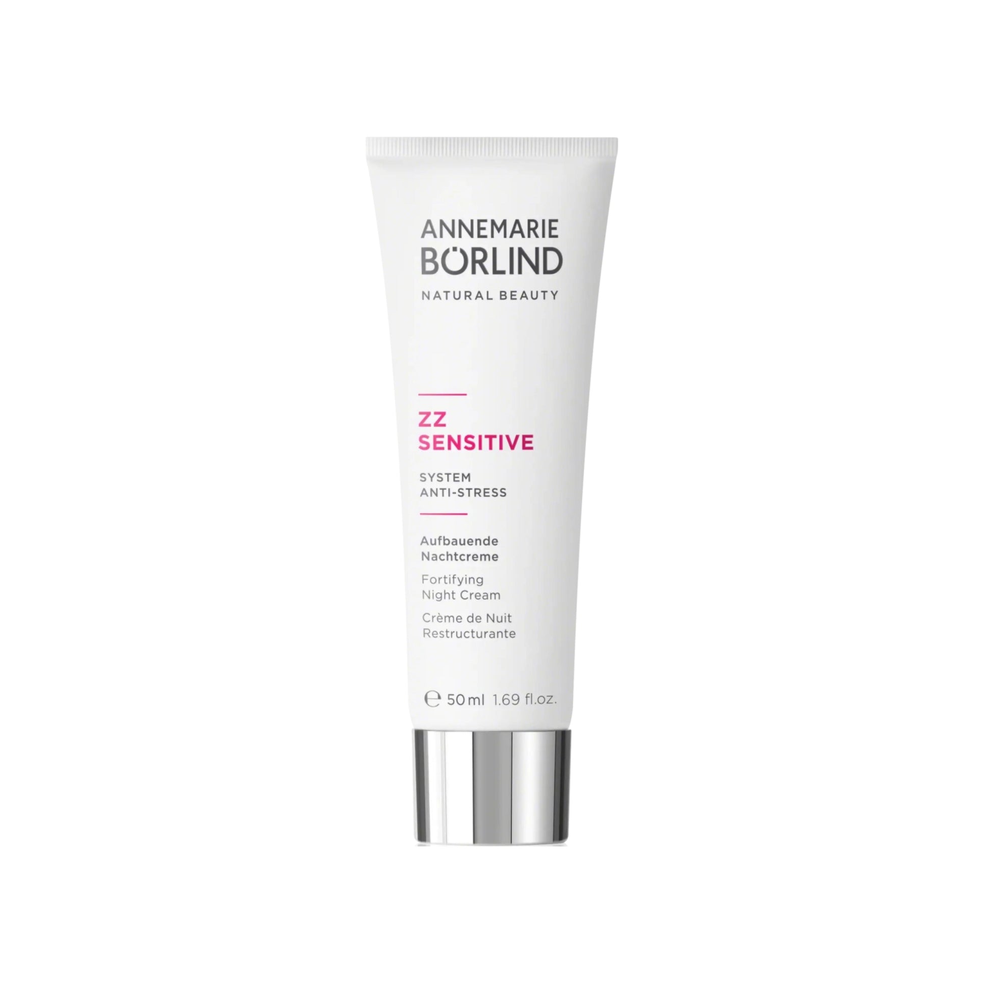 ZZ SENSITIVE Crème de Nuit Restructurante rééquilibre, apaise et régule le pH de la peau pendant la nuit pour un confort optimal dès le matin.