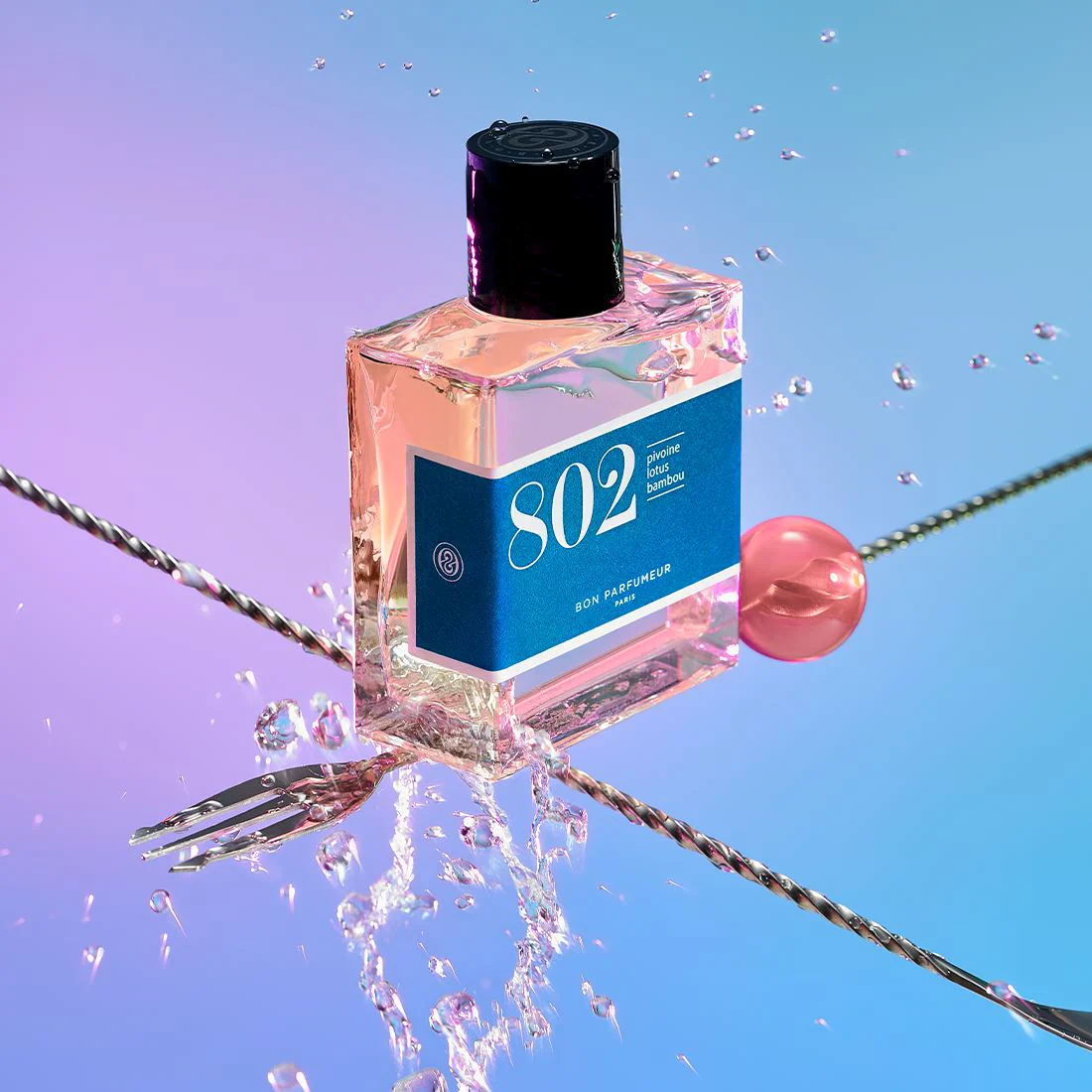 un parfum d'été aquatique et hespéridé à porter toute l'année pas cher, disponible chez KAMS PARIS