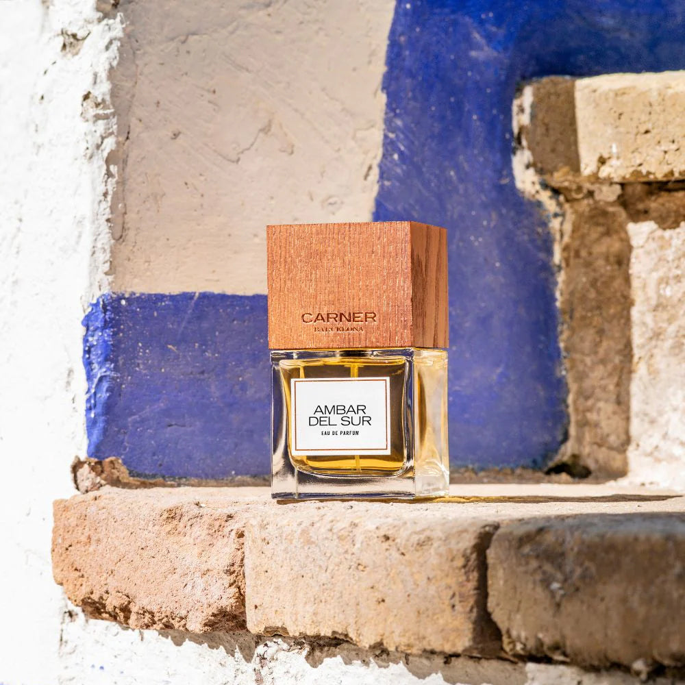 un parfum de niche ambré et vanillé de la maison espagnole CARNER BARCELONA, disponible dans la parfumerie de niche KAMS PARIS