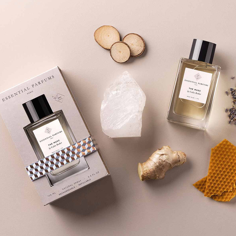 un parfum de niche musqué et boisé de la maison ESSENTIAL PARFUMS, disponible chez KAMS PARIS