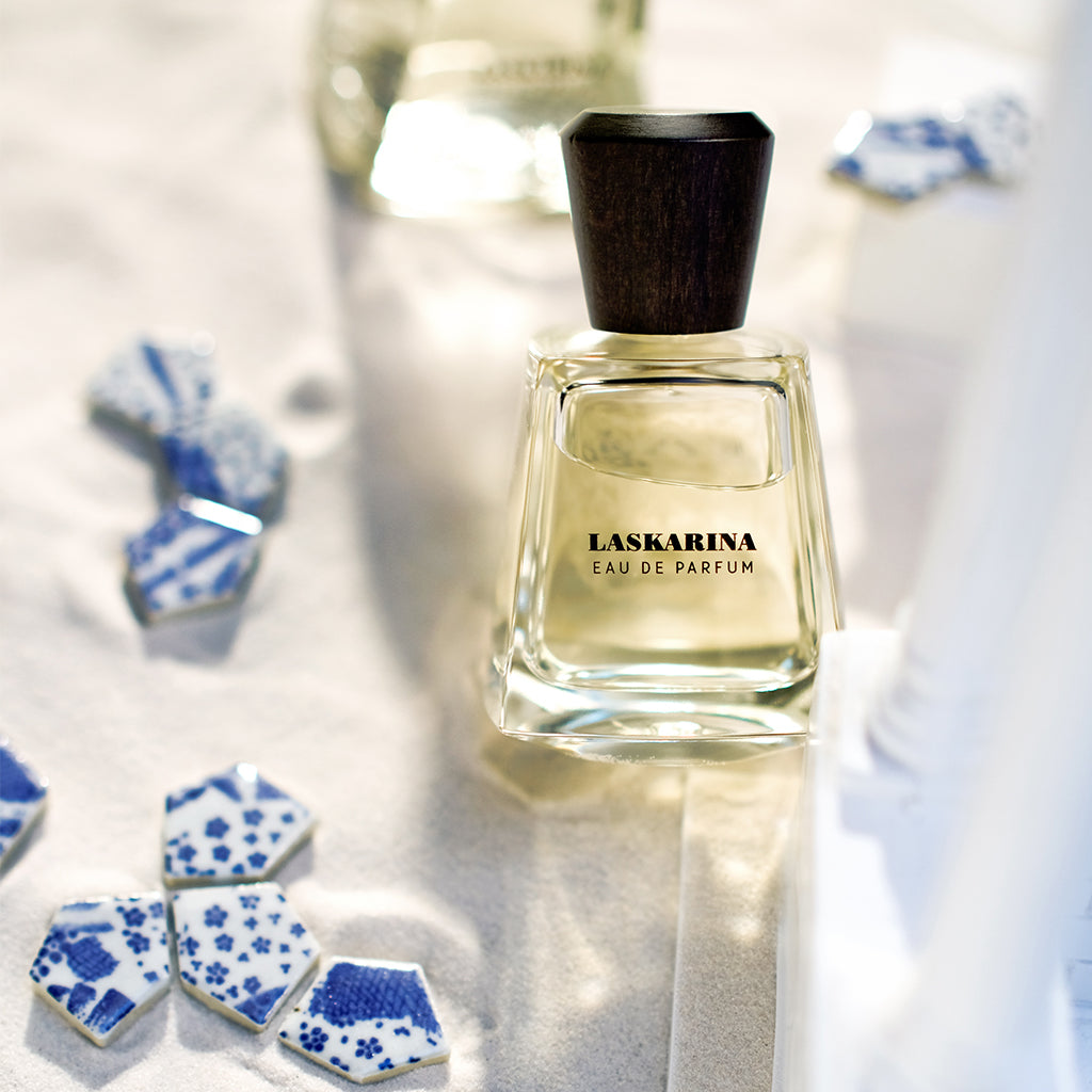 Laskarina, un parfum floral et gourmand de la maison française FRAPIN, à retrouver dans la parfumerie de niche KAMS PARIS