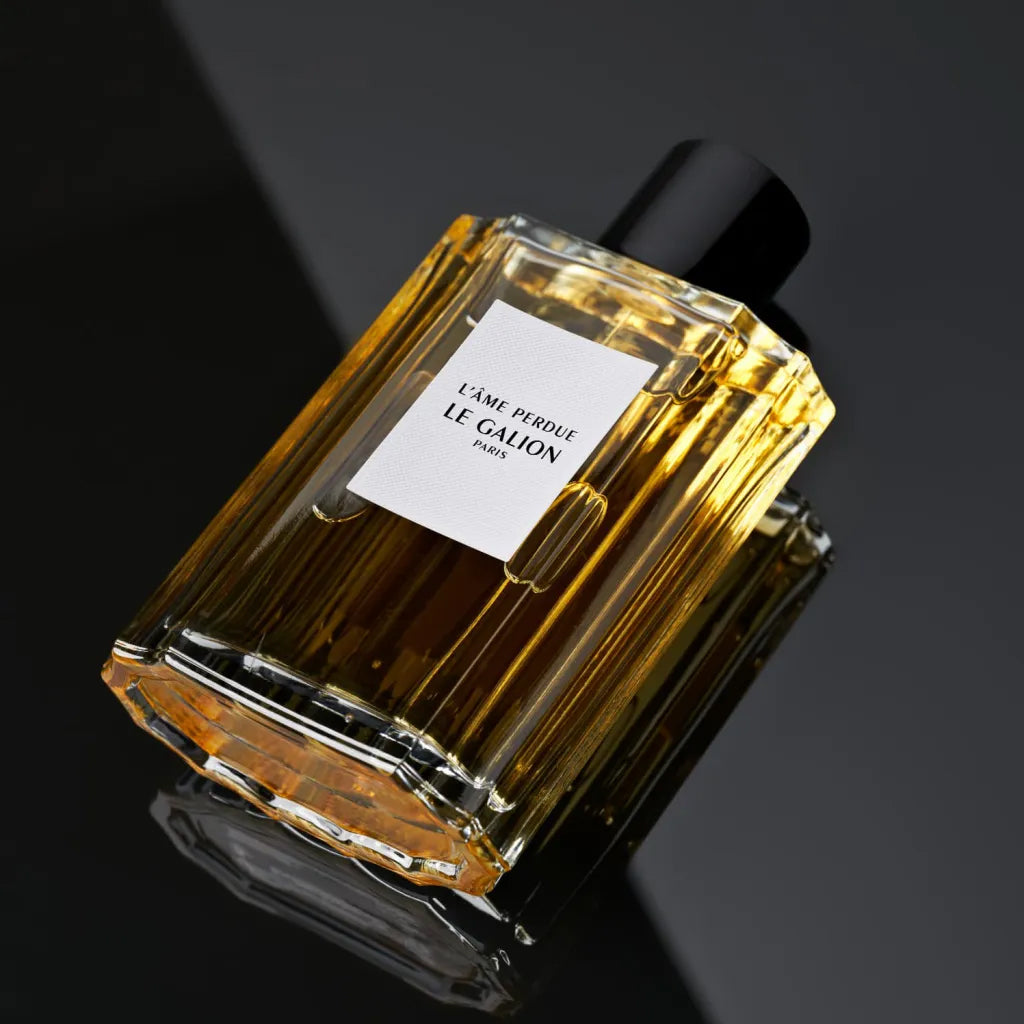 un parfum floral et chypré de la maison française LE GALION, à retrouver dans la parfumerie de niche KAMS PARIS 