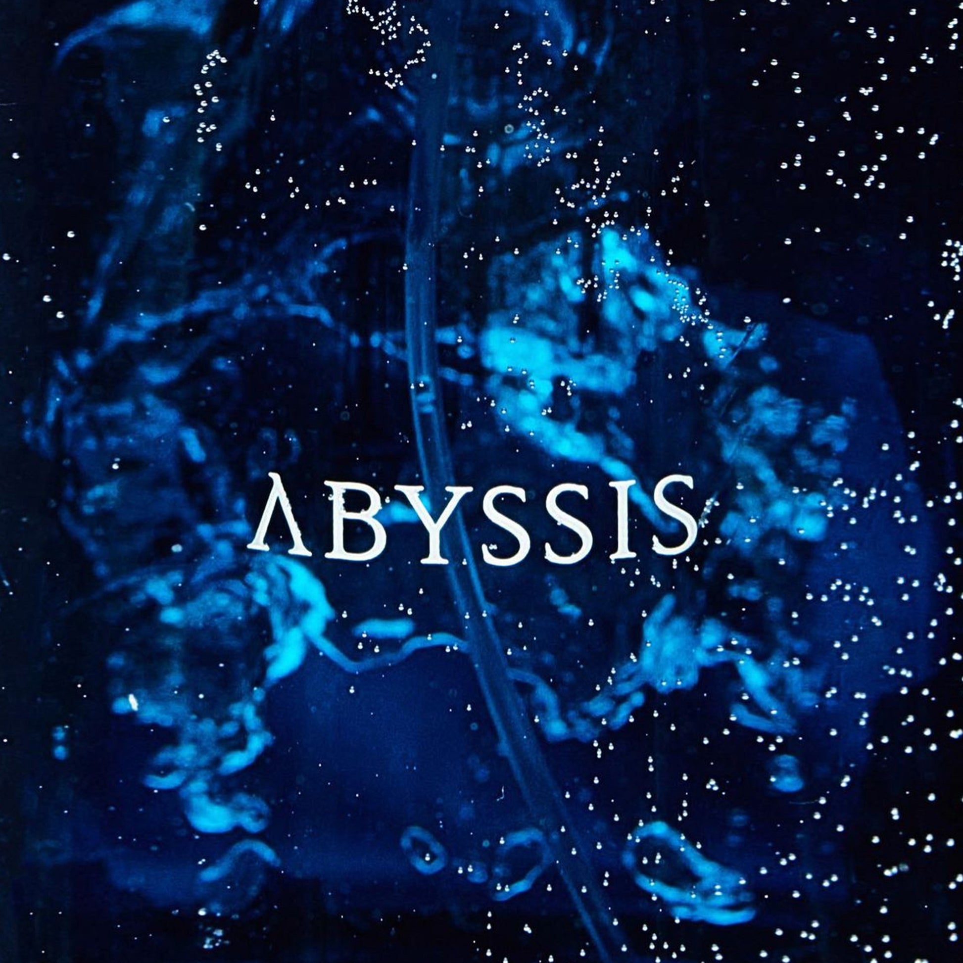 Abyssis, un parfum de caractère encens et aquatique de la marque Liquides Imaginaires, disponible dans la parfumerie de niche KAMS PARIS