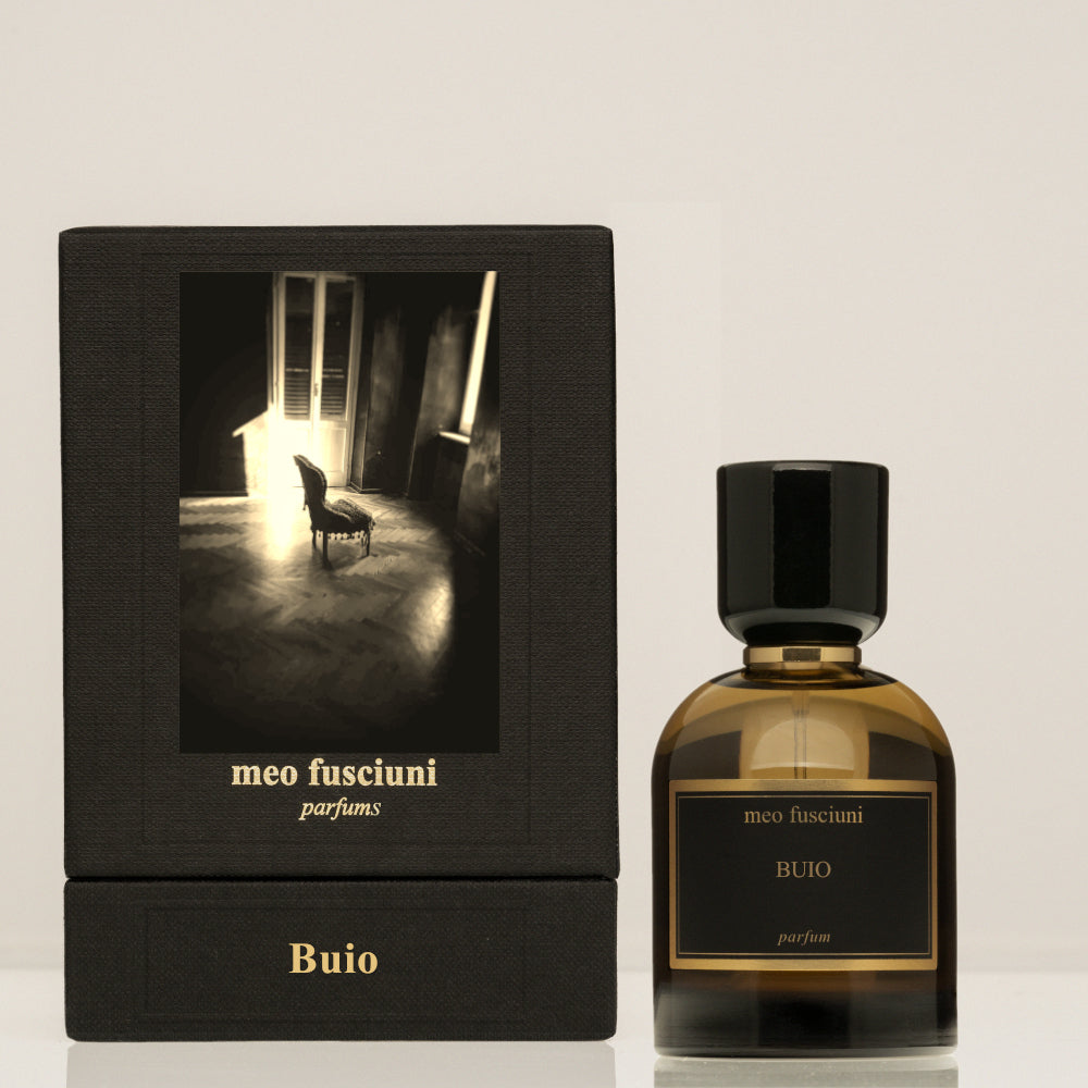 Buio, un parfum encens et fumé, de la maison italienne Meo Fusciuni, à retrouver dans la parfumerie de niche KAMS PARIS